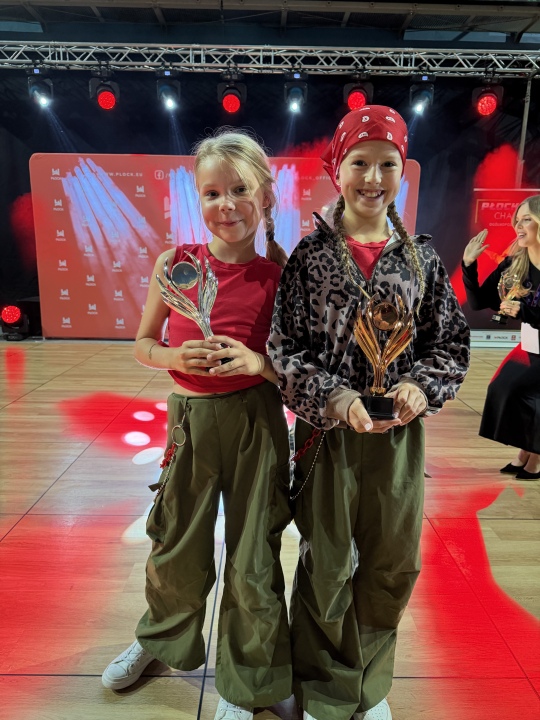 Grad medali dla Bez Wahania Dance Center. Ostrołęccy tancerze podbili Orlen Arenę w Płocku! - zdjęcie #19 - eOstroleka.pl