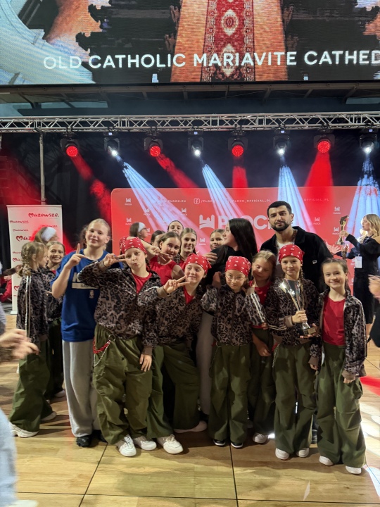 Grad medali dla Bez Wahania Dance Center. Ostrołęccy tancerze podbili Orlen Arenę w Płocku! - zdjęcie #7 - eOstroleka.pl