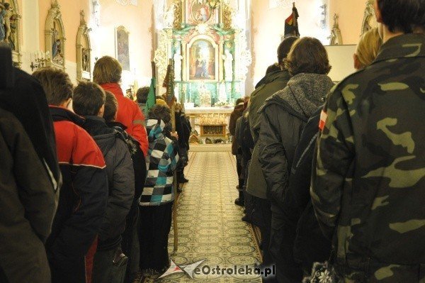 30 rocznica wprowadzenia stanu wojennego w polsce: Uroczystość w Gimnazjum nr 1 i msza w kościele Farnym [13.XII.2011] - zdjęcie #25 - eOstroleka.pl