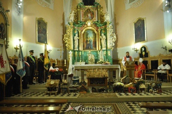 30 rocznica wprowadzenia stanu wojennego w polsce: Uroczystość w Gimnazjum nr 1 i msza w kościele Farnym [13.XII.2011] - zdjęcie #19 - eOstroleka.pl