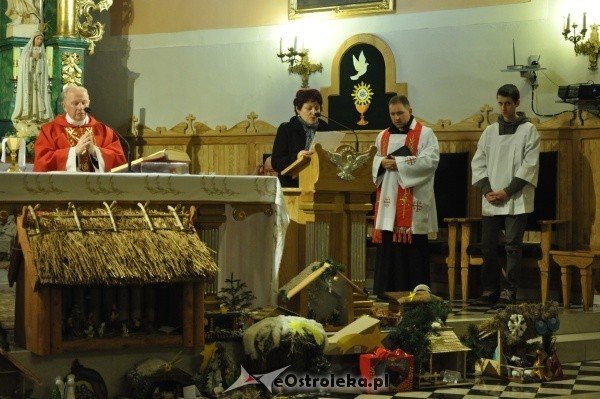 30 rocznica wprowadzenia stanu wojennego w polsce: Uroczystość w Gimnazjum nr 1 i msza w kościele Farnym [13.XII.2011] - zdjęcie #13 - eOstroleka.pl