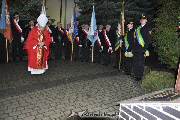 30 rocznica wprowadzenia stanu wojennego w polsce: Uroczystość w Gimnazjum nr 1 i msza w kościele Farnym [13.XII.2011] - zdjęcie #11 - eOstroleka.pl