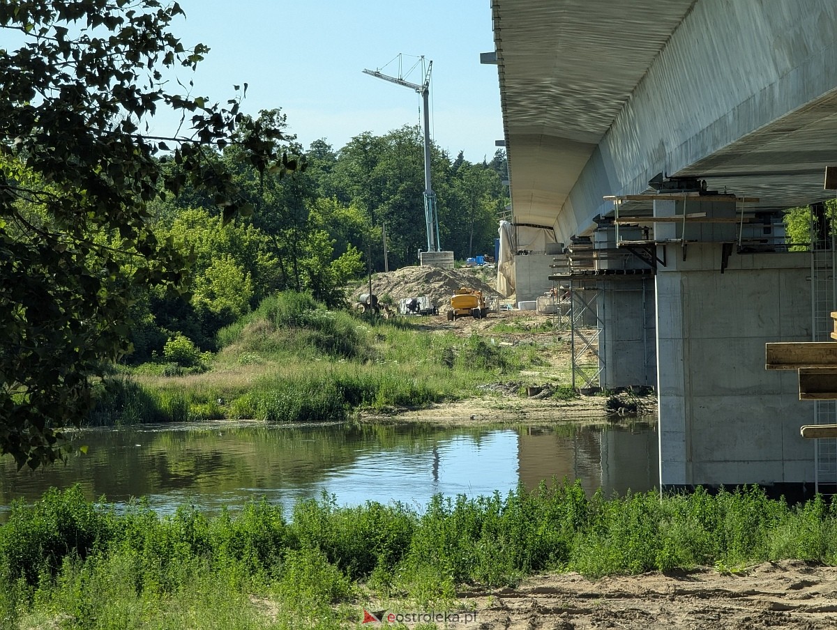 Budowa mostu przez Narew w Ostrołęce - stan z czerwca 2026 [20.06.2026] - zdjęcie #28 - eOstroleka.pl