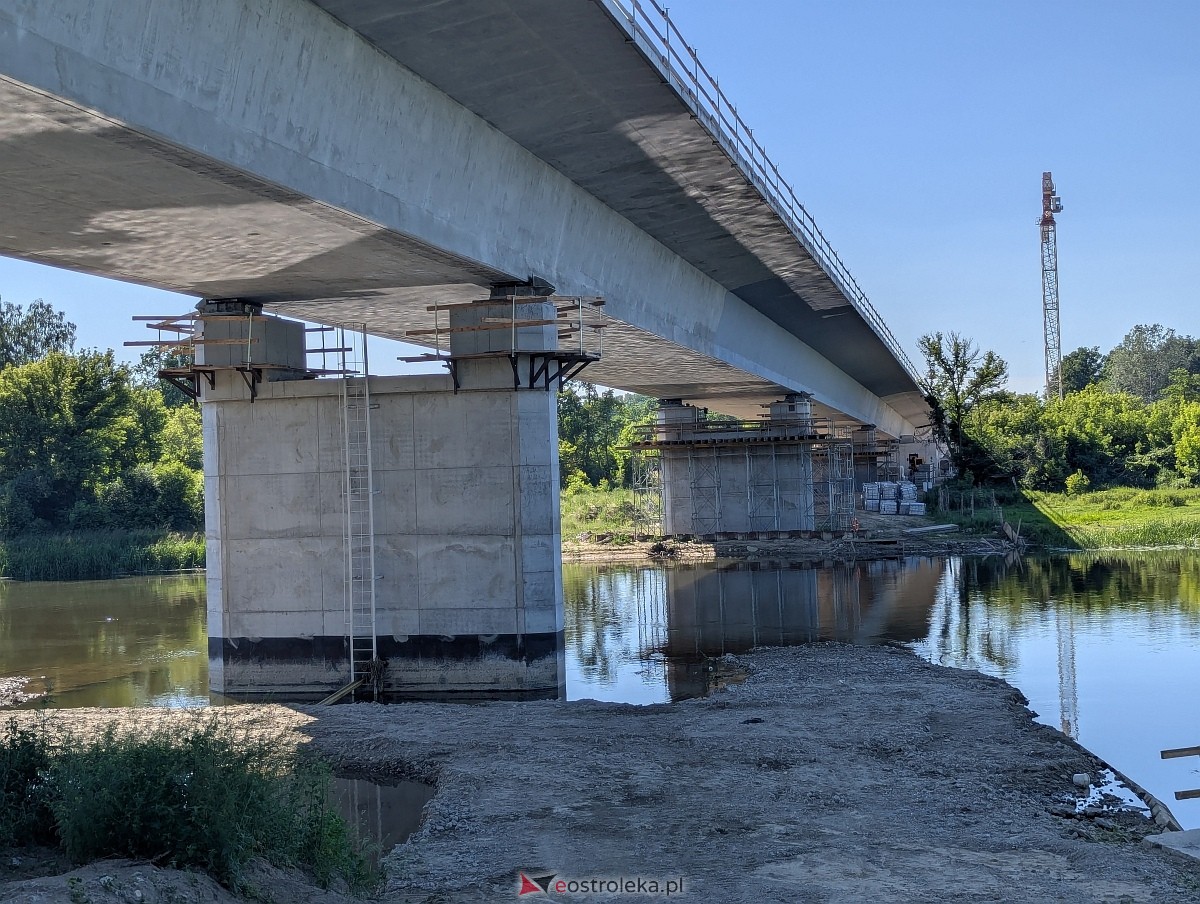 Budowa mostu przez Narew w Ostrołęce - stan z czerwca 2026 [20.06.2026] - zdjęcie #20 - eOstroleka.pl