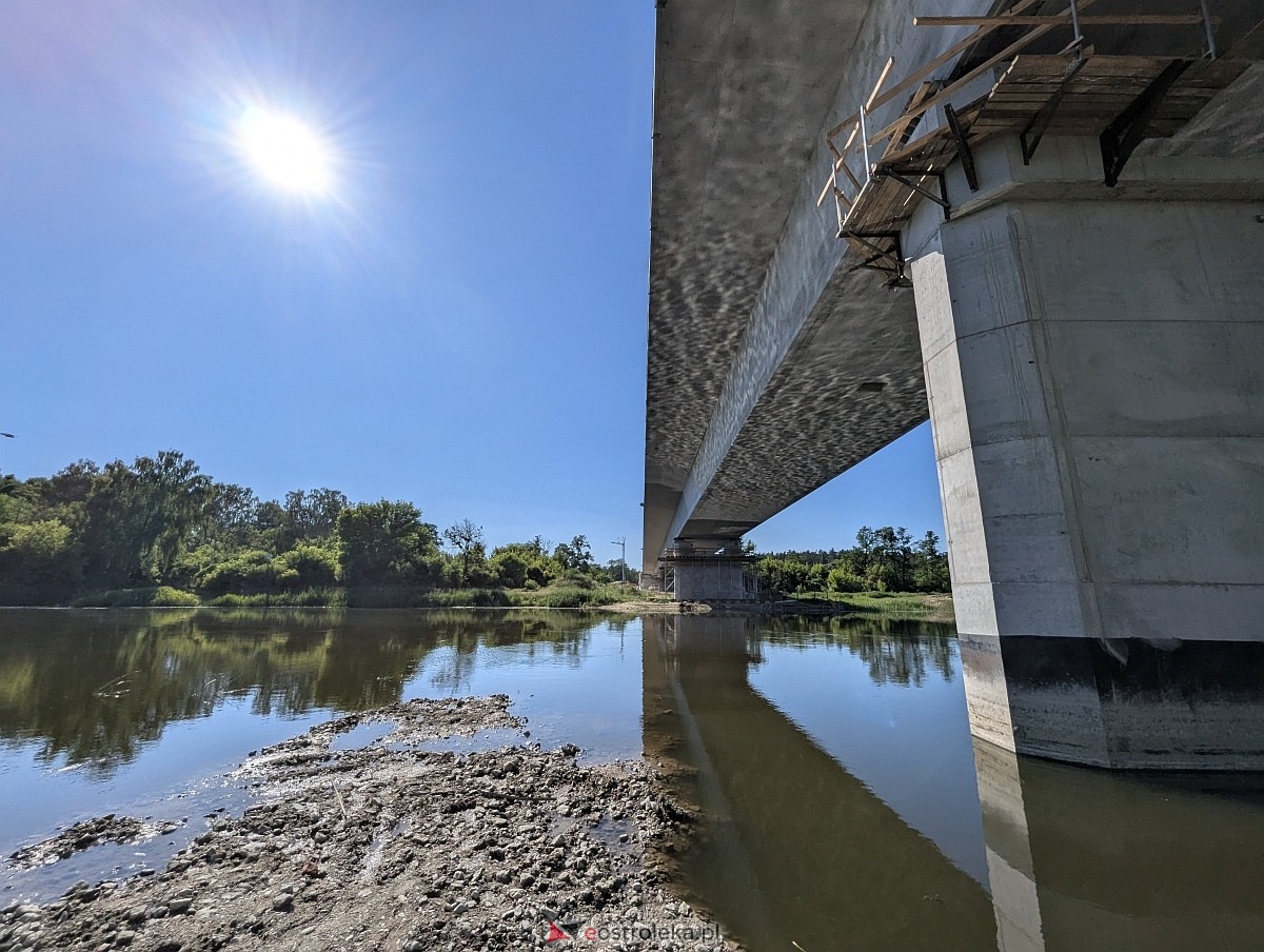 Budowa mostu przez Narew w Ostrołęce - stan z czerwca 2026 [20.06.2026] - zdjęcie #16 - eOstroleka.pl