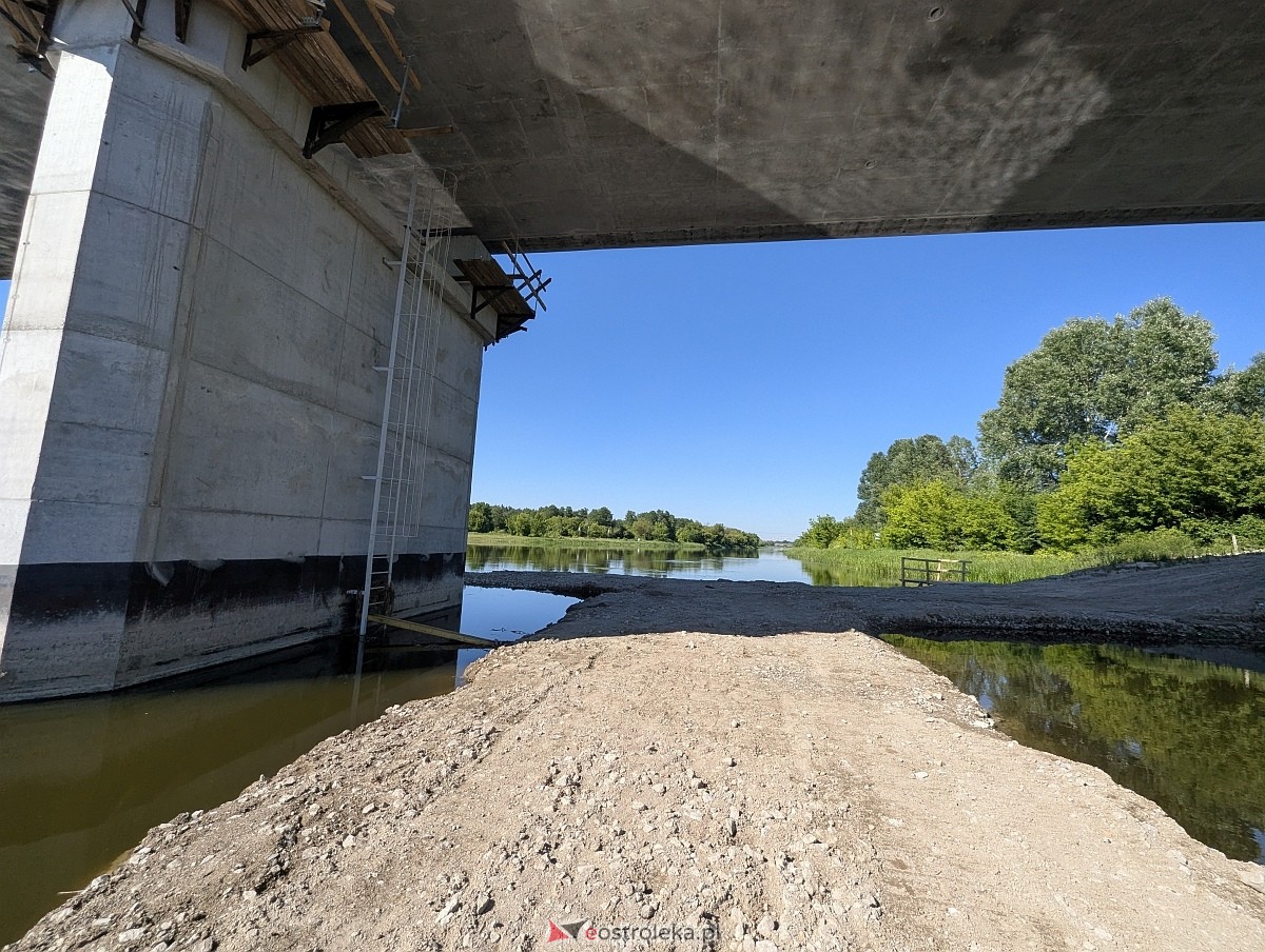 Budowa mostu przez Narew w Ostrołęce - stan z czerwca 2026 [20.06.2026] - zdjęcie #13 - eOstroleka.pl