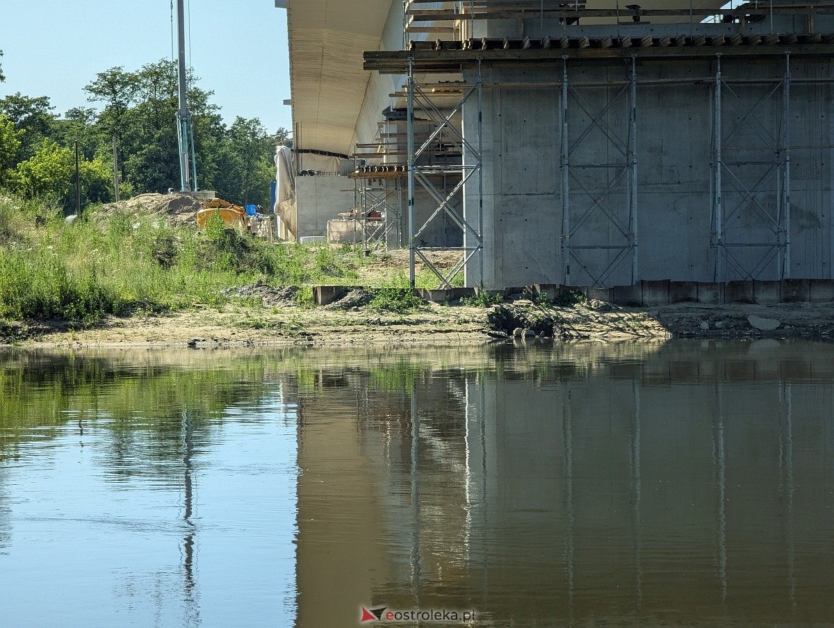 Budowa mostu przez Narew w Ostrołęce - stan z czerwca 2026 [20.06.2026] - zdjęcie #9 - eOstroleka.pl