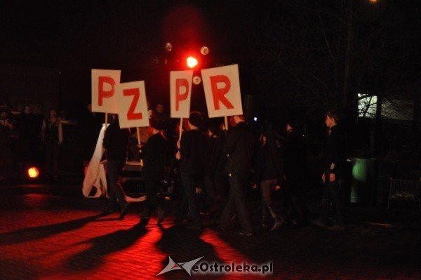 30 rocznica wprowadzenia stanu wojennego w polsce: Esej plenerowy Wroniec [13.XII.2011] - zdjęcie #4 - eOstroleka.pl