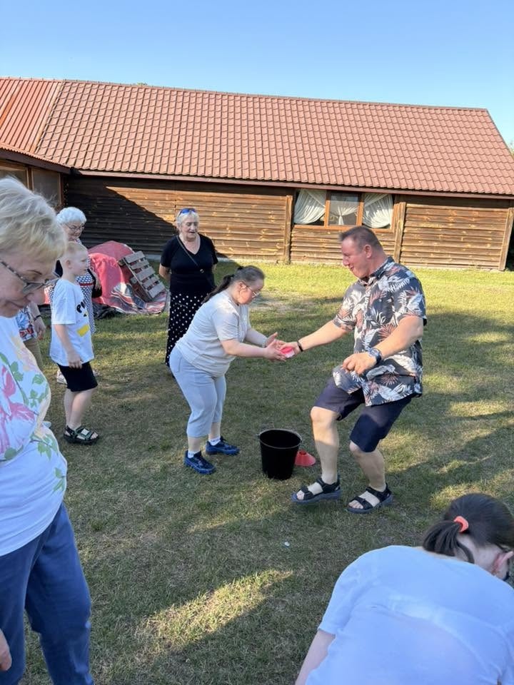 Rodzinny piknik Warsztatów Terapii Zajęciowej „Motylki”. Wspólna zabawa i mnóstwo uśmiechu! [23.06.2026] - zdjęcie #53 - eOstroleka.pl