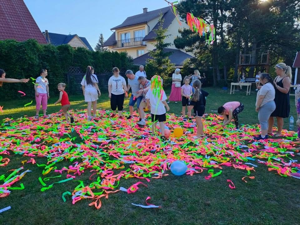 Rodzinny piknik Warsztatów Terapii Zajęciowej „Motylki”. Wspólna zabawa i mnóstwo uśmiechu! [23.06.2026] - zdjęcie #50 - eOstroleka.pl
