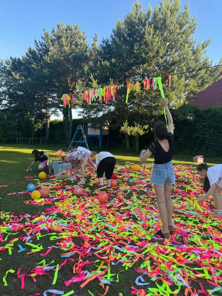 Rodzinny piknik Warsztatów Terapii Zajęciowej „Motylki”. Wspólna zabawa i mnóstwo uśmiechu! [23.06.2026] - zdjęcie #34 - eOstroleka.pl