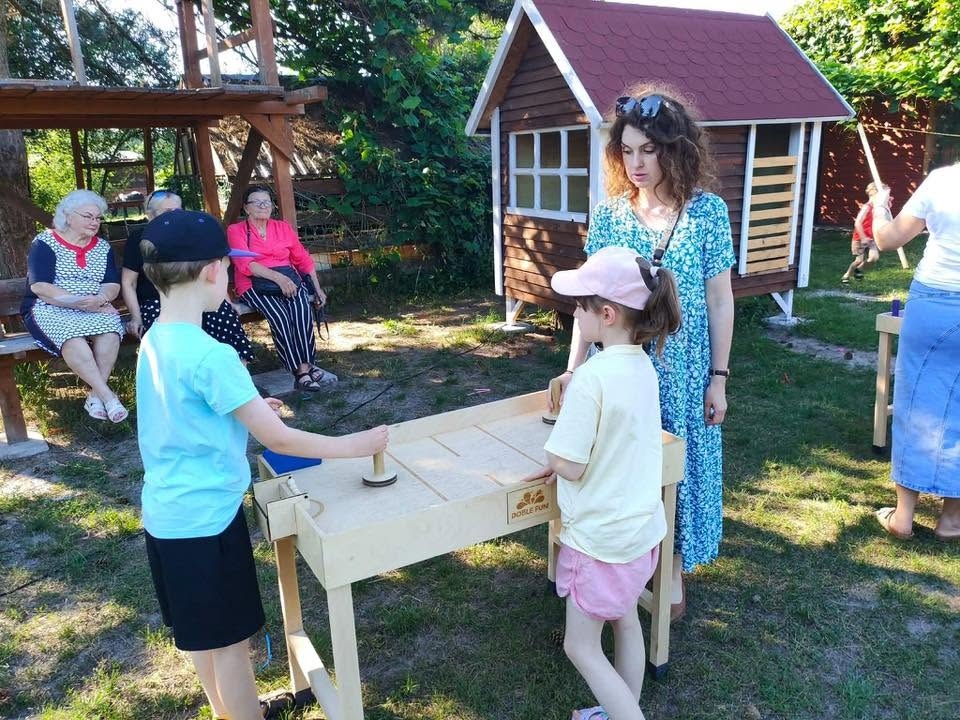 Rodzinny piknik Warsztatów Terapii Zajęciowej „Motylki”. Wspólna zabawa i mnóstwo uśmiechu! [23.06.2026] - zdjęcie #26 - eOstroleka.pl