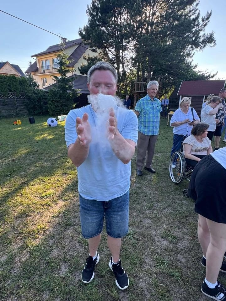 Rodzinny piknik Warsztatów Terapii Zajęciowej „Motylki”. Wspólna zabawa i mnóstwo uśmiechu! [23.06.2026] - zdjęcie #16 - eOstroleka.pl