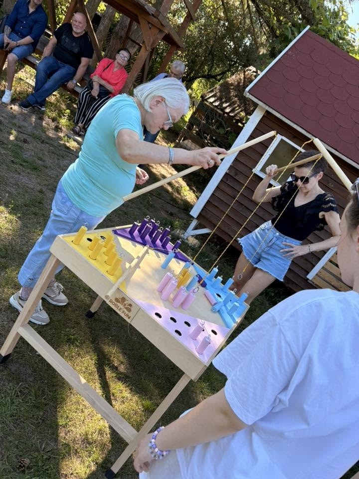 Rodzinny piknik Warsztatów Terapii Zajęciowej „Motylki”. Wspólna zabawa i mnóstwo uśmiechu! [23.06.2026] - zdjęcie #15 - eOstroleka.pl