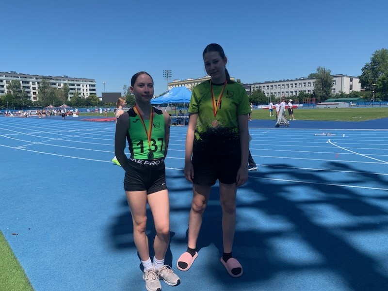 Srebrny i brązowy medal dla Zosi i Zuzi w Mistrzostwach Mazowsza U14 oraz starty w finałach w Warszawskim Mityngu Ogólnopolskim - zdjęcie #12 - eOstroleka.pl