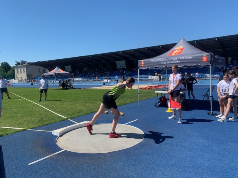 Srebrny i brązowy medal dla Zosi i Zuzi w Mistrzostwach Mazowsza U14 oraz starty w finałach w Warszawskim Mityngu Ogólnopolskim - zdjęcie #11 - eOstroleka.pl