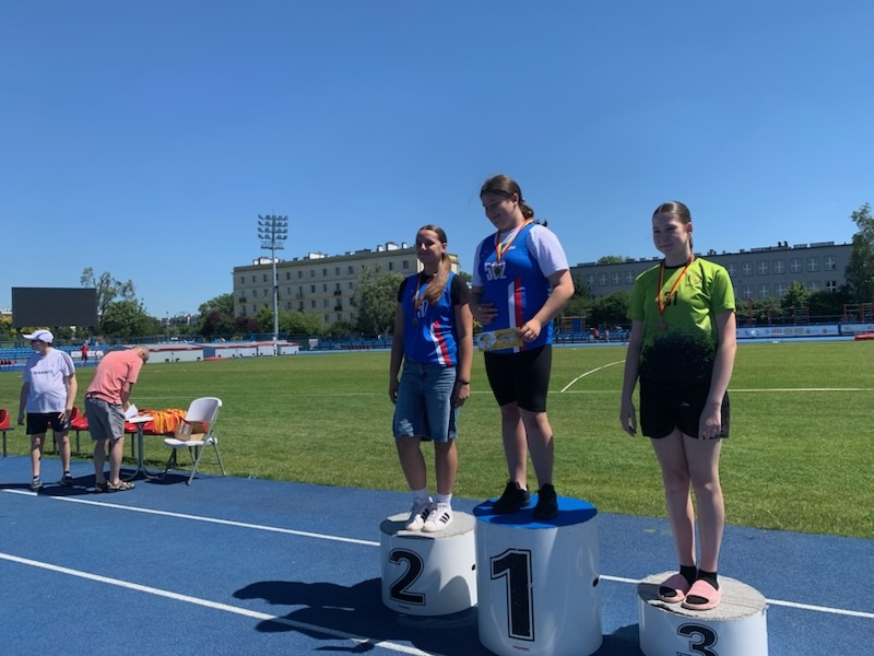 Srebrny i brązowy medal dla Zosi i Zuzi w Mistrzostwach Mazowsza U14 oraz starty w finałach w Warszawskim Mityngu Ogólnopolskim - zdjęcie #10 - eOstroleka.pl