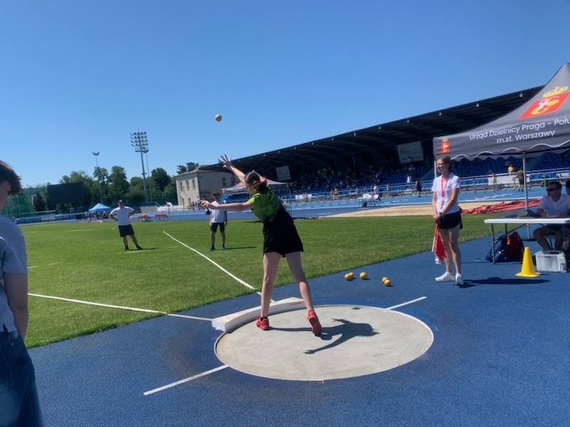 Srebrny i brązowy medal dla Zosi i Zuzi w Mistrzostwach Mazowsza U14 oraz starty w finałach w Warszawskim Mityngu Ogólnopolskim - zdjęcie #9 - eOstroleka.pl