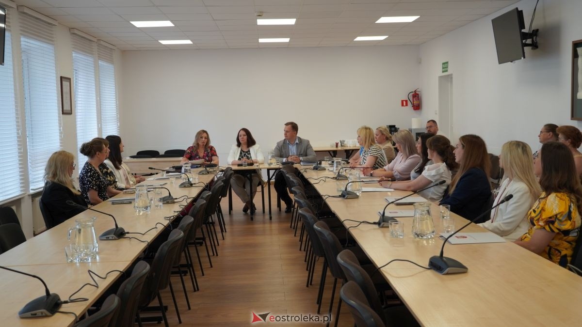 Pierwsze posiedzenie Ostrołęckiej Rady Kobiet [24.06.2026] - zdjęcie #16 - eOstroleka.pl