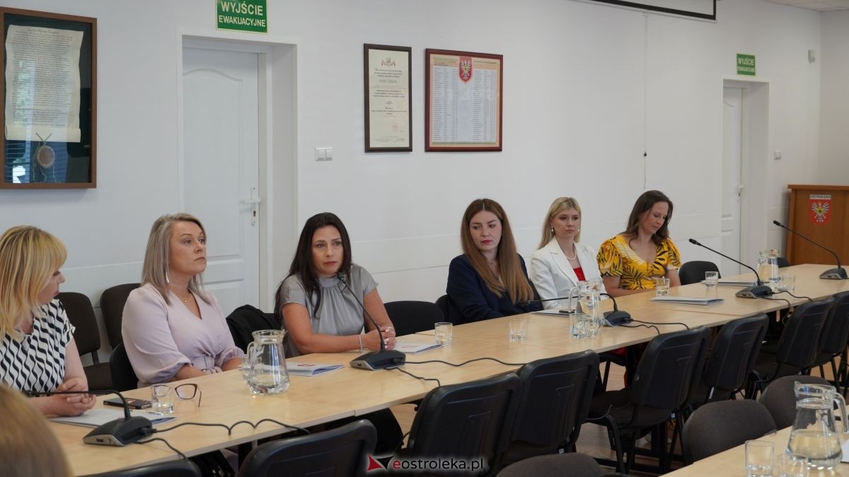 Pierwsze posiedzenie Ostrołęckiej Rady Kobiet [24.06.2026] - zdjęcie #5 - eOstroleka.pl