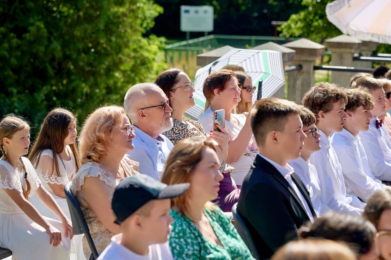 Najzdolniejsi ósmoklasiści z gminy Olszewo-Borki nagrodzeni! [23.06.2026] - zdjęcie #44 - eOstroleka.pl