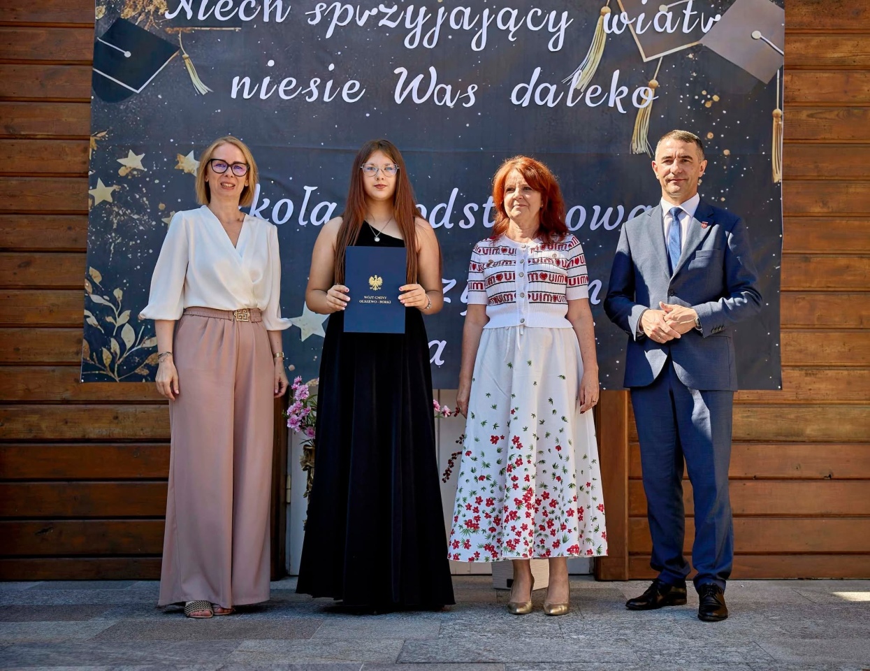Najzdolniejsi ósmoklasiści z gminy Olszewo-Borki nagrodzeni! [23.06.2026] - zdjęcie #33 - eOstroleka.pl