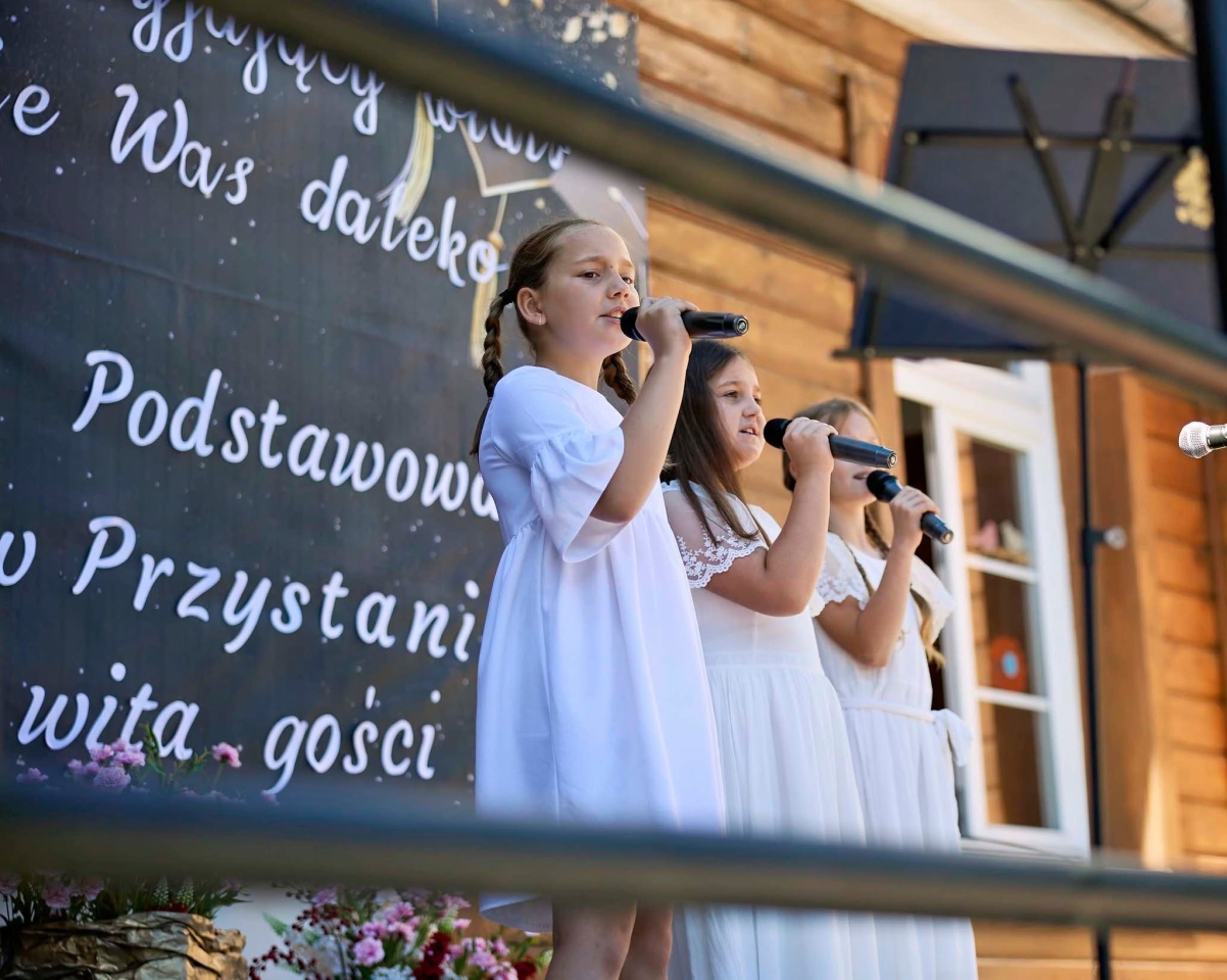 Najzdolniejsi ósmoklasiści z gminy Olszewo-Borki nagrodzeni! [23.06.2026] - zdjęcie #32 - eOstroleka.pl