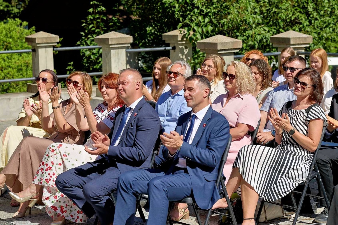 Najzdolniejsi ósmoklasiści z gminy Olszewo-Borki nagrodzeni! [23.06.2026] - zdjęcie #29 - eOstroleka.pl