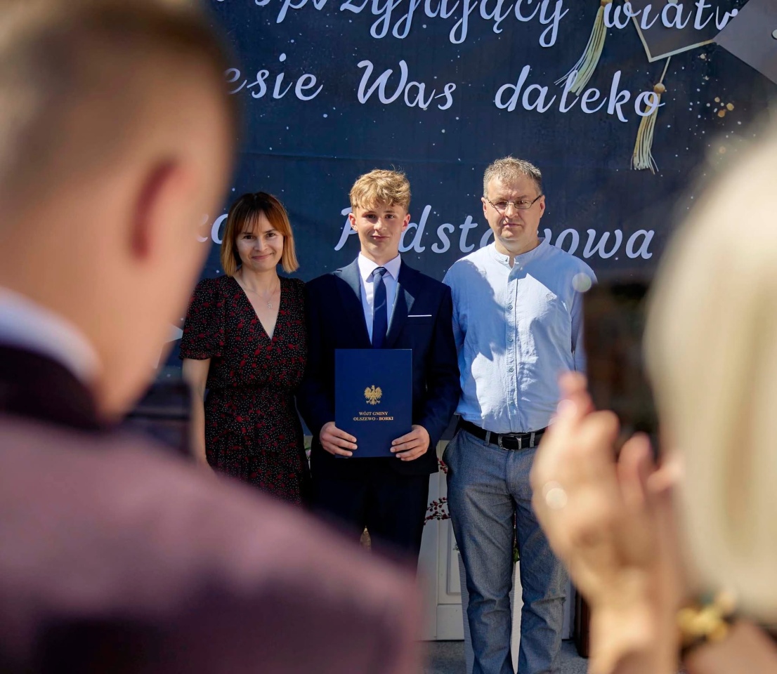Najzdolniejsi ósmoklasiści z gminy Olszewo-Borki nagrodzeni! [23.06.2026] - zdjęcie #23 - eOstroleka.pl