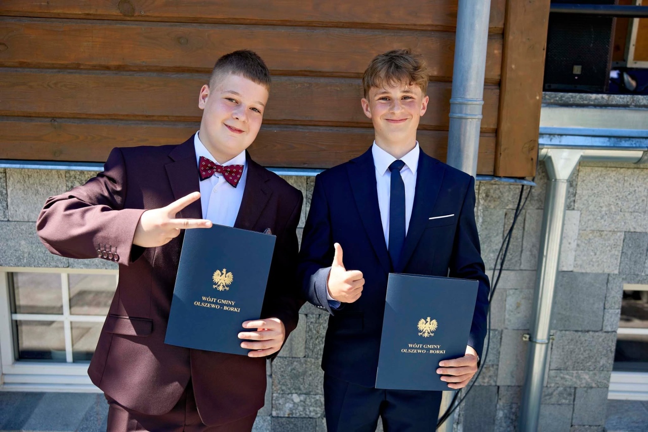 Najzdolniejsi ósmoklasiści z gminy Olszewo-Borki nagrodzeni! [23.06.2026] - zdjęcie #21 - eOstroleka.pl