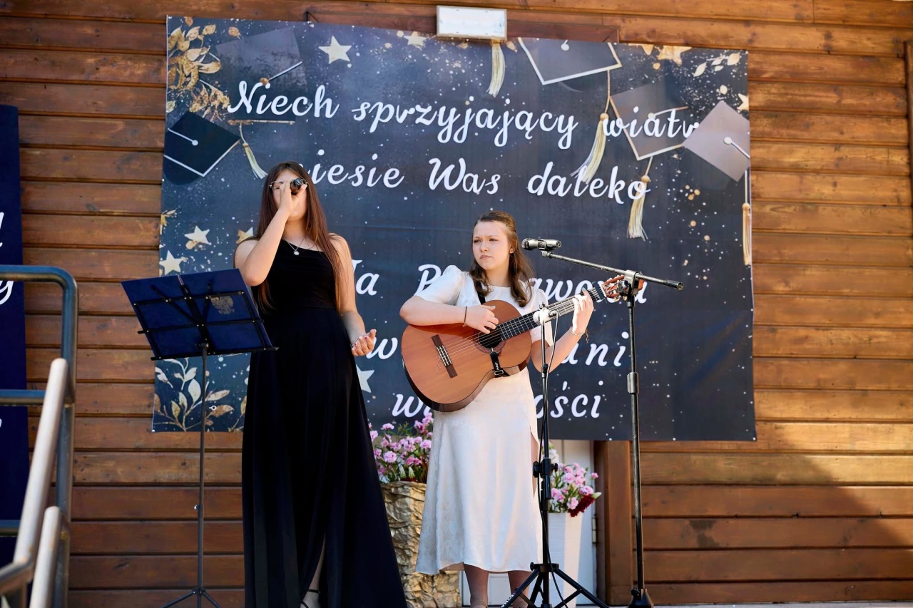 Najzdolniejsi ósmoklasiści z gminy Olszewo-Borki nagrodzeni! [23.06.2026] - zdjęcie #18 - eOstroleka.pl