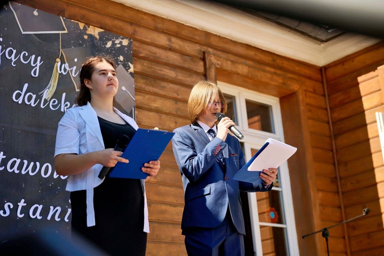 Najzdolniejsi ósmoklasiści z gminy Olszewo-Borki nagrodzeni! [23.06.2026] - zdjęcie #5 - eOstroleka.pl