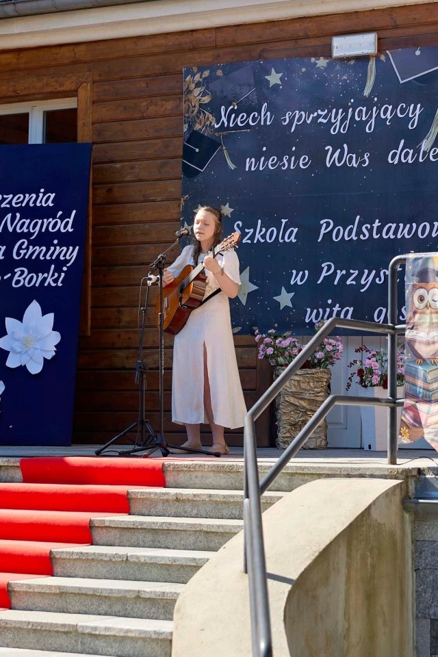 Najzdolniejsi ósmoklasiści z gminy Olszewo-Borki nagrodzeni! [23.06.2026] - zdjęcie #4 - eOstroleka.pl