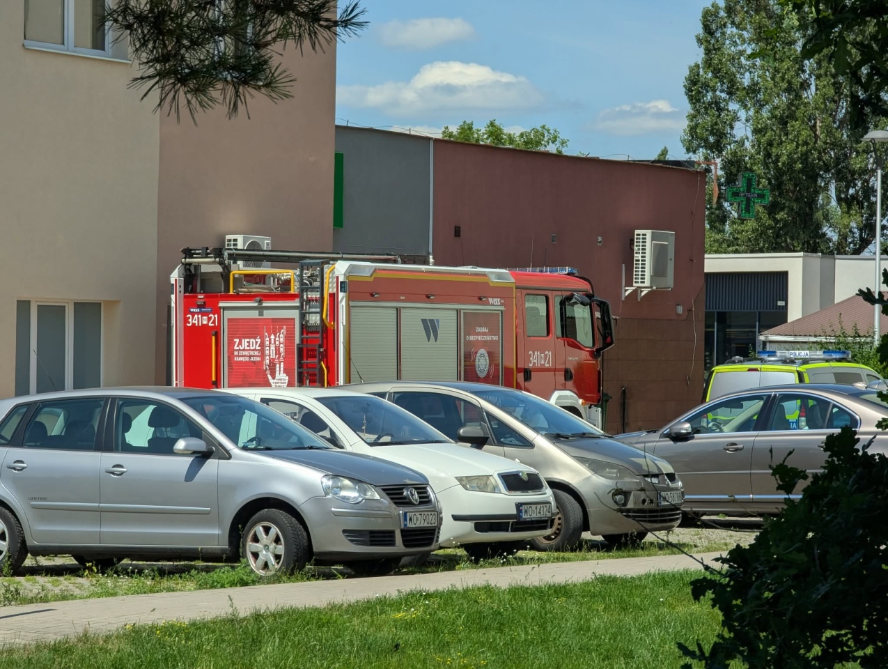 Akcja ratunkowa w bloku przy Modrzejewskiej [24.06.2026] - zdjęcie #1 - eOstroleka.pl
