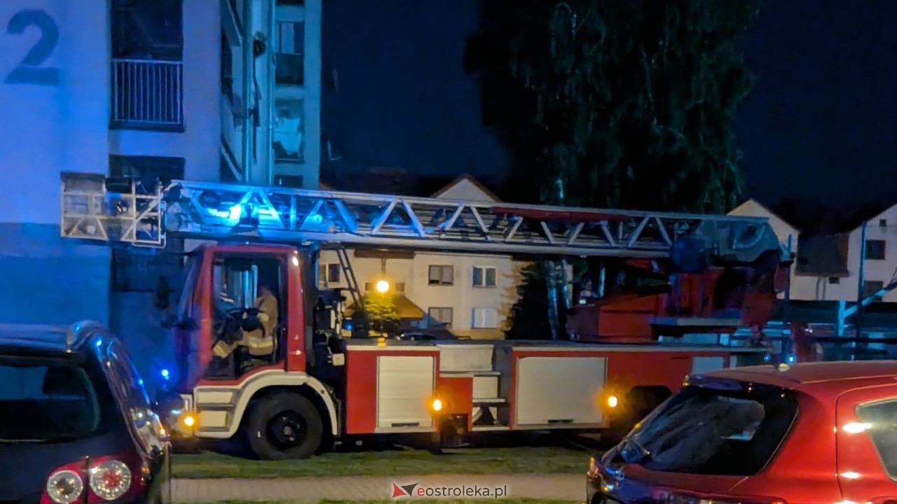 Akcja ratunkowa na osiedlu Centrum w Ostrołęce [24.06.2026] - zdjęcie #13 - eOstroleka.pl