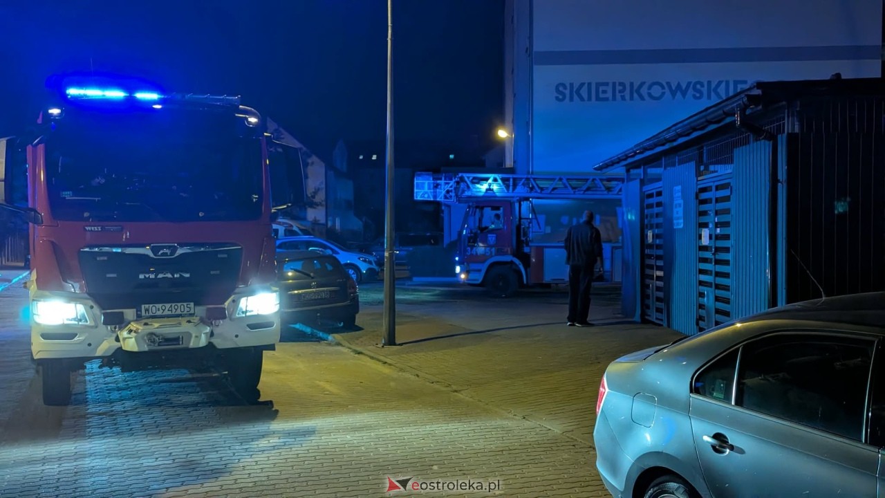 Akcja ratunkowa na osiedlu Centrum w Ostrołęce [24.06.2026] - zdjęcie #11 - eOstroleka.pl