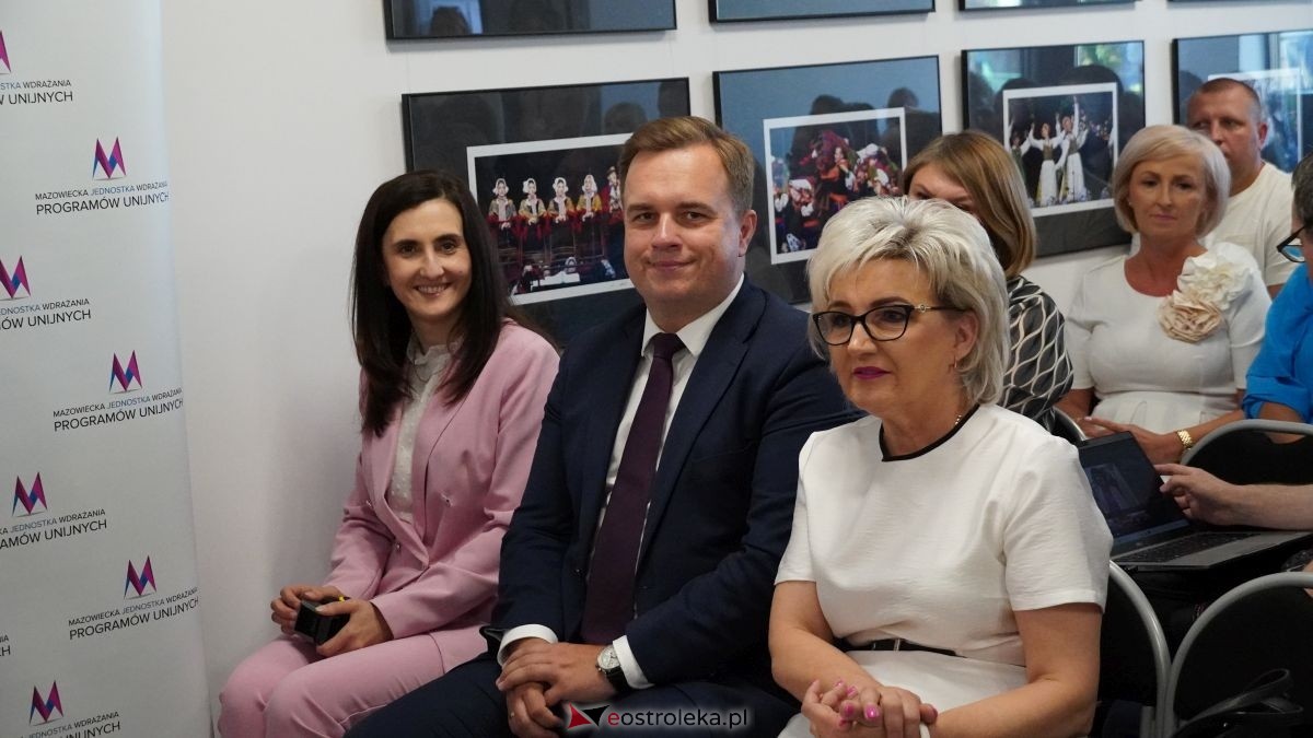 Podpisanie umów na inwestycje w powiatach ostrołęckim i makowskim [25.06.2026] - zdjęcie #118 - eOstroleka.pl