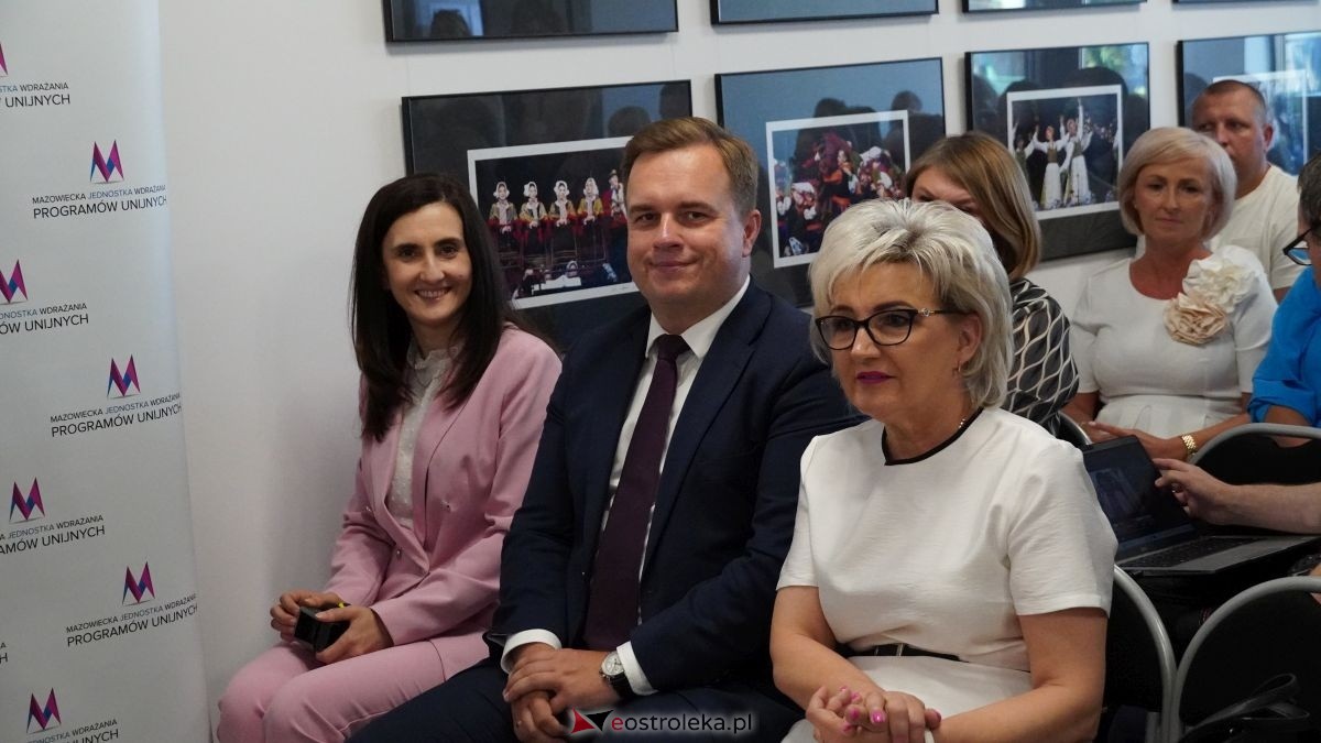 Podpisanie umów na inwestycje w powiatach ostrołęckim i makowskim [25.06.2026] - zdjęcie #117 - eOstroleka.pl