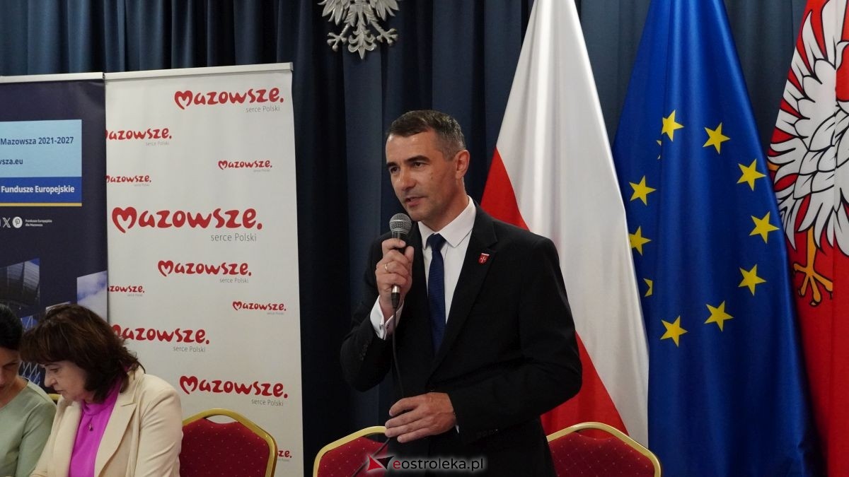 Podpisanie umów na inwestycje w powiatach ostrołęckim i makowskim [25.06.2026] - zdjęcie #109 - eOstroleka.pl