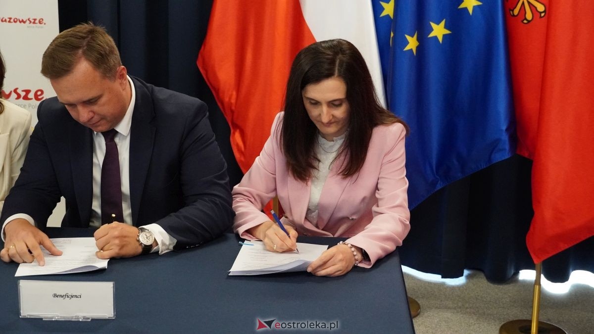 Podpisanie umów na inwestycje w powiatach ostrołęckim i makowskim [25.06.2026] - zdjęcie #74 - eOstroleka.pl