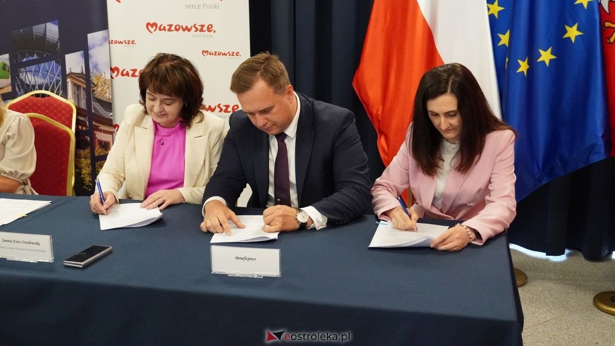 Podpisanie umów na inwestycje w powiatach ostrołęckim i makowskim [25.06.2026] - zdjęcie #72 - eOstroleka.pl
