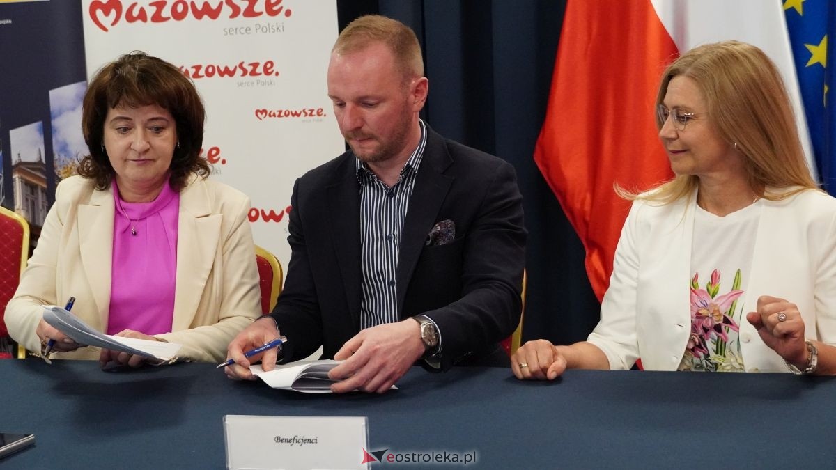 Podpisanie umów na inwestycje w powiatach ostrołęckim i makowskim [25.06.2026] - zdjęcie #69 - eOstroleka.pl