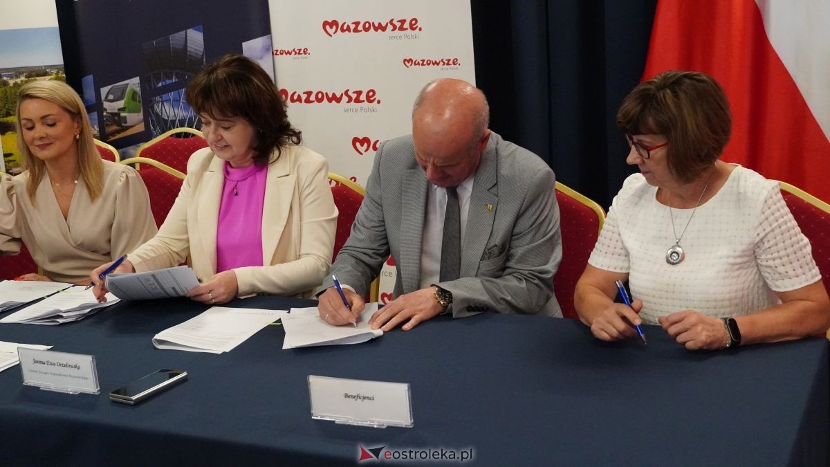 Podpisanie umów na inwestycje w powiatach ostrołęckim i makowskim [25.06.2026] - zdjęcie #64 - eOstroleka.pl