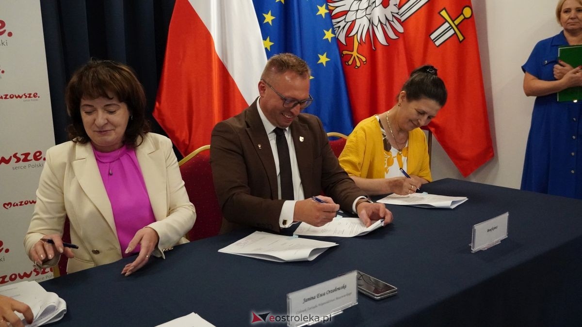 Podpisanie umów na inwestycje w powiatach ostrołęckim i makowskim [25.06.2026] - zdjęcie #47 - eOstroleka.pl