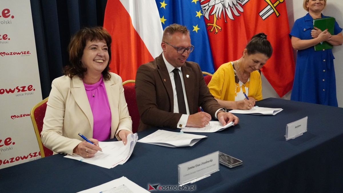 Podpisanie umów na inwestycje w powiatach ostrołęckim i makowskim [25.06.2026] - zdjęcie #46 - eOstroleka.pl