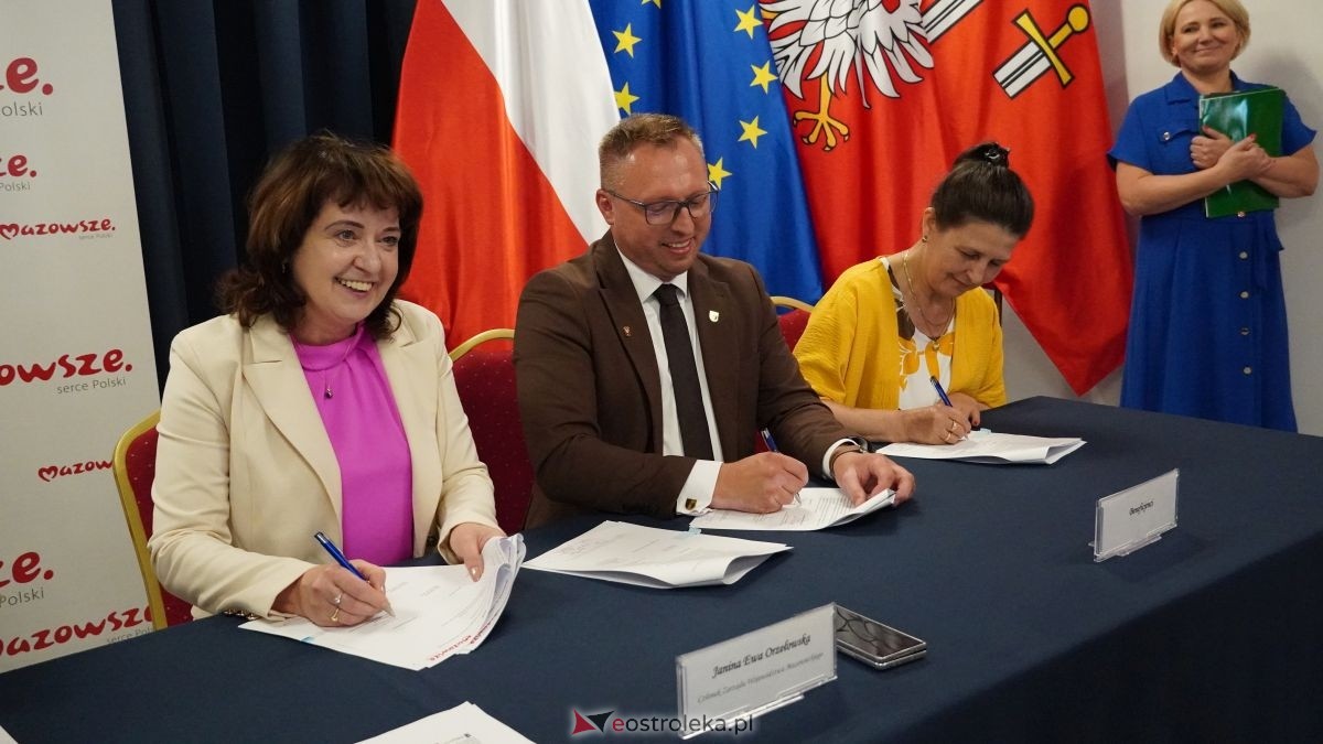 Podpisanie umów na inwestycje w powiatach ostrołęckim i makowskim [25.06.2026] - zdjęcie #45 - eOstroleka.pl