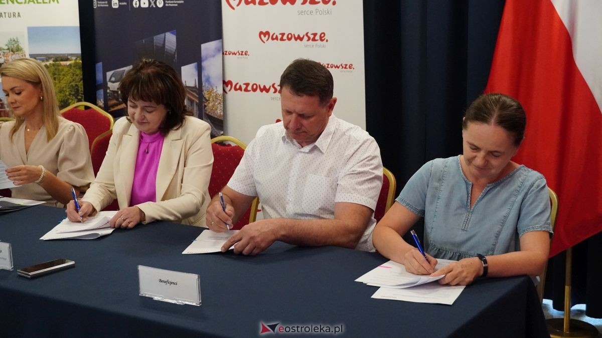 Podpisanie umów na inwestycje w powiatach ostrołęckim i makowskim [25.06.2026] - zdjęcie #33 - eOstroleka.pl
