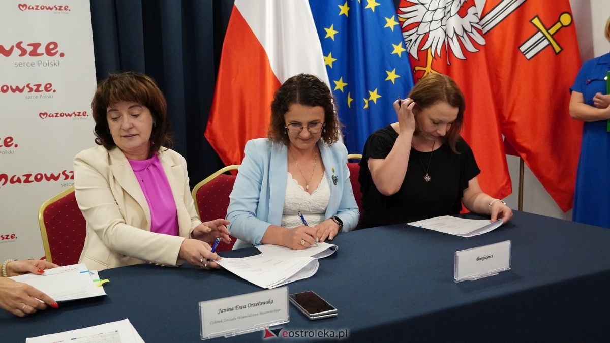 Podpisanie umów na inwestycje w powiatach ostrołęckim i makowskim [25.06.2026] - zdjęcie #28 - eOstroleka.pl