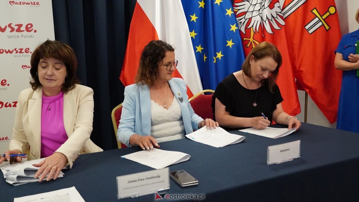 Podpisanie umów na inwestycje w powiatach ostrołęckim i makowskim [25.06.2026] - zdjęcie #27 - eOstroleka.pl