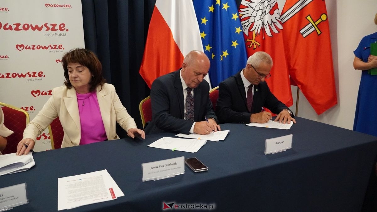 Podpisanie umów na inwestycje w powiatach ostrołęckim i makowskim [25.06.2026] - zdjęcie #22 - eOstroleka.pl
